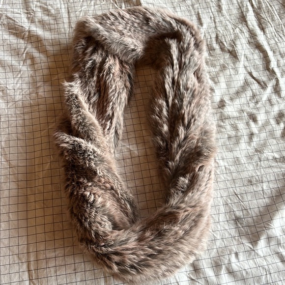 jocelyn Accessories - Jocelyn Fur Knitted Infinity Scarf